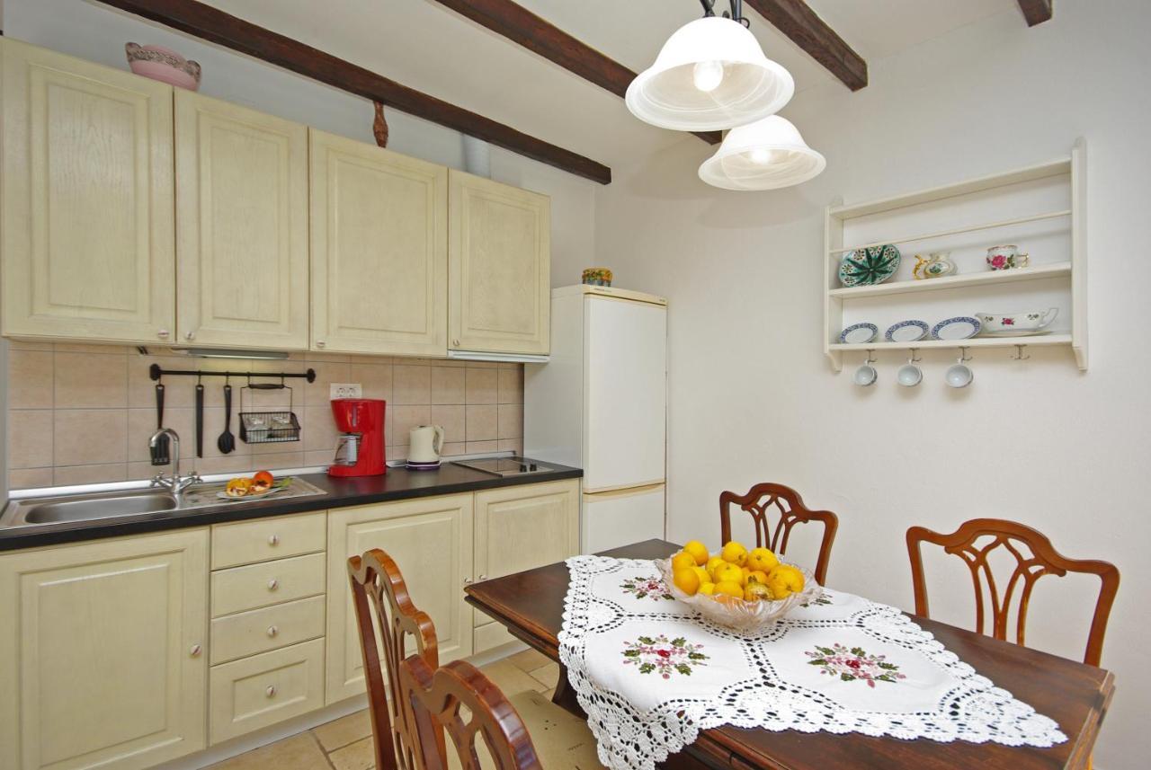 Apartamento Steinhaus Dalmatien Podaca Exterior foto