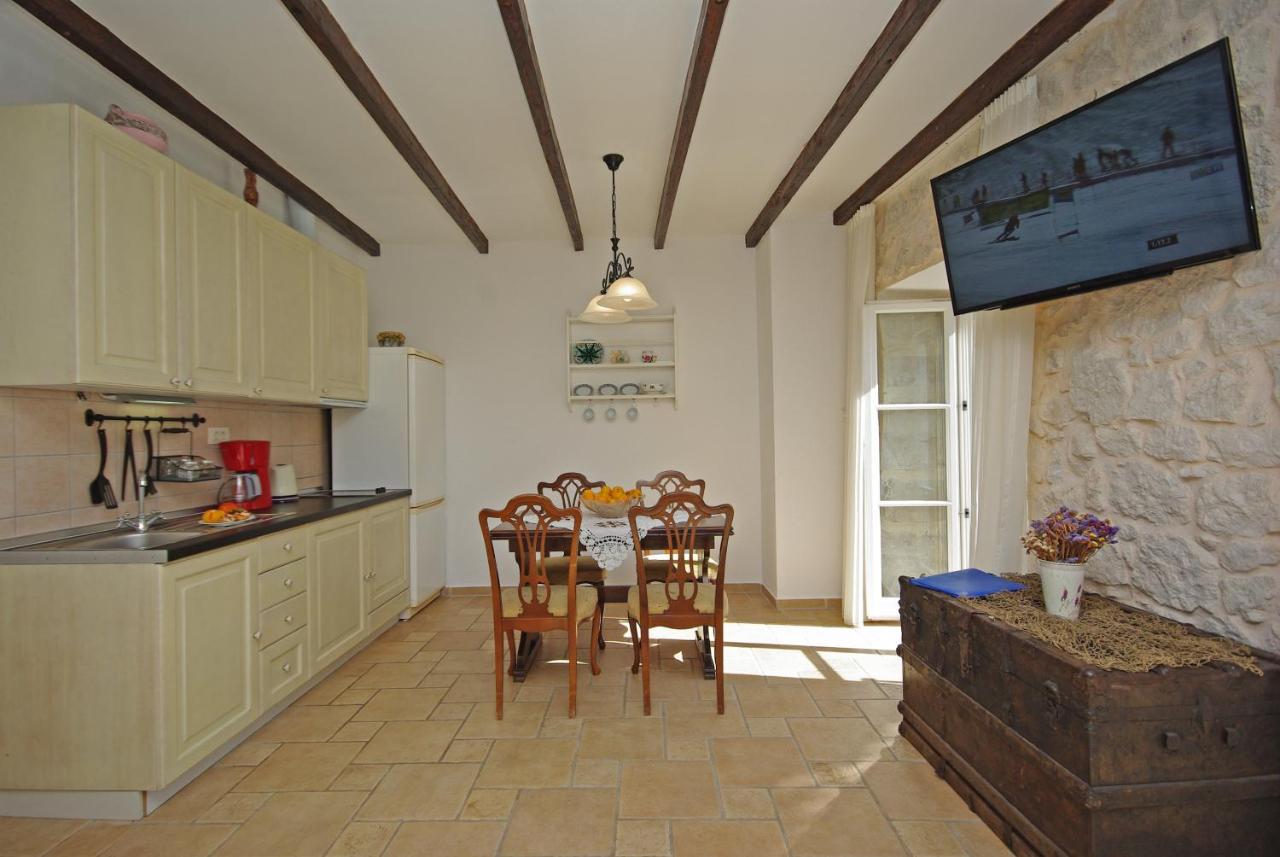 Apartamento Steinhaus Dalmatien Podaca Exterior foto