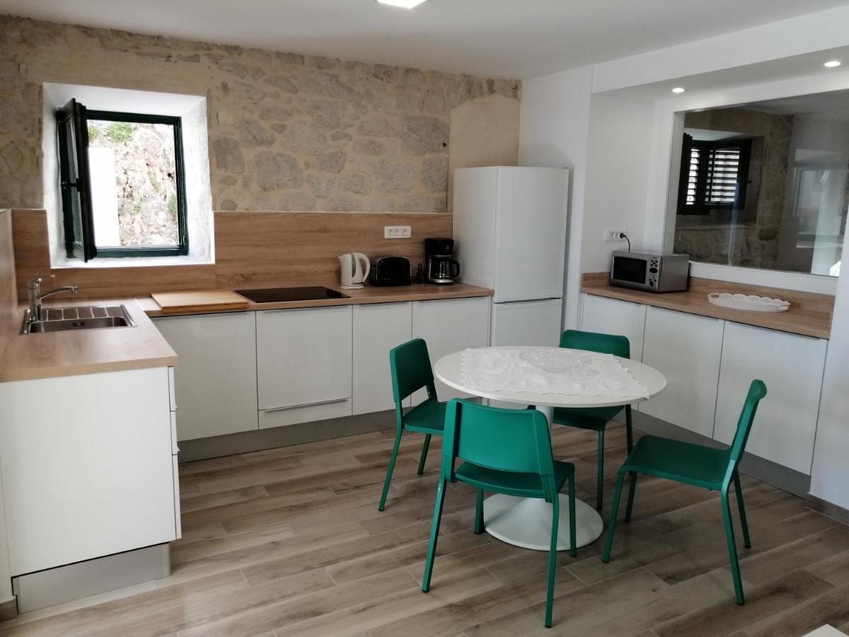 Apartamento Steinhaus Dalmatien Podaca Exterior foto